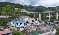 Çin'de otoyol tünelinde patlama: 4 ölü, 9 yaralı