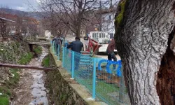 Demirci’de tehlikeli dere güvenli hale getiriliyor