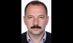 Direksiyon başında kalp krizi geçiren otobüs şöförü ölmeden önce yolcuları kurtardı