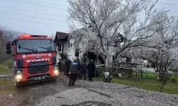 76 yaşındaki kadın evde çıkan yangının dumanından zehirlenerek öldü
