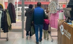 Efeler'de çocuklara bayram sevinci yaşatıldı