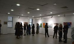 Ege Üniversitesi’nde genç sanatçıların sergisi: "ZINIF 404"