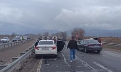 El freni çekilmeyen araç rampada felaket yarattı: 1 ölü, 3 yaralı