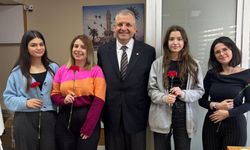 Başkan Akbıyık'tan kızıyla birlikte 8 Mart ziyareti