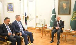 İslamabad’da kritik diplomasi trafiği: Hakan Fidan, Pakistan Başbakanı Şahbaz Şerif ile görüştü