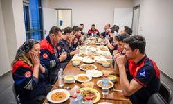 İtfaiyecilerin ramazan geleneği: İftara niyetlenip yangına koşuyorlar