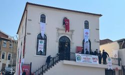 İzmir’de 132 yıllık Asmalı Mescit restorasyonun ardından ibadete açıldı