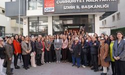 İzmir'de beş yüz kadın CHP'ye üye oldu