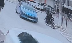 İzmir'de kuyumcu soygunu: Şüpheliler motosikletle firar etti