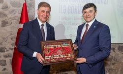 İzmir’de Nevruz coşkusu: Türkiye-Azerbaycan dostluğu pekişti