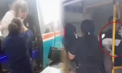 İzmir’de sürpriz doğum: Bebek minibüste dünyaya geldi