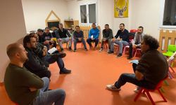 İzmirli babalar eğitimde: "Ortak Ebeveynlik" modeli yaygınlaşıyor