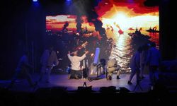 Karşıyaka’da Çanakkale destanı sahnede canlandı