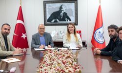 Konak'ta imzalar eşit ve adil yaşam için atıldı