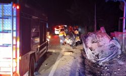 Kontrolden çıkan araç hurdaya döndü: Yaralılar var!