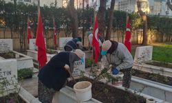 Manisa’da şehitlikler 18 Mart’a hazırlandı