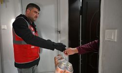 Manisa’da sosyal belediyecilik örneği: 10 bin haneye sıcak yemek