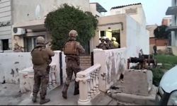 Menemen’de araç ve iş yerine saldırı: Şüpheliler kısa sürede yakalandı!