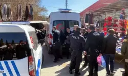 Pazar yerinde sopalı kavga: Alacak verecek tartışması kanlı bitti, yaralılar var!