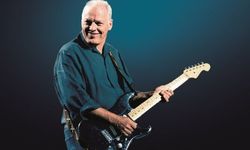 David Gilmour’un “Black Strat” lakaplı gitarı 14,6 milyon dolara satıldı