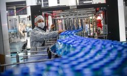 Şaşal Su raflarda yeni yüzüyle yerini aldı