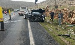 Seyir halindeki araç takla attı: Yaralılar var!