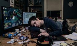 Tayvan’da 4 gün boyunca uyumadan oyun oynayan genç hayatını kaybetti