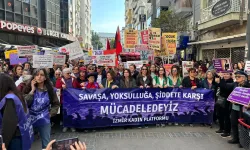 İzmir’de 8 Mart kutlamaları tüm coşkusuyla başladı
