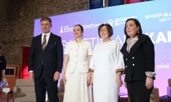 İzmir’de “Cesaretin Adı: Kadın” zirvesi