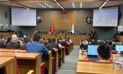 Tugay: Vakıflar çok yanlış bir iş yapıyor