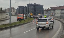 Yağmur kazaları peş peşe getirdi: Bayram günü trafik faciası