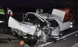Zincirleme trafik kazasında can pazarı yaşandı: 2 ölü, 5 yaralı