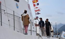 23 Nisan’a özel askeri gemiler ziyarete açıldı