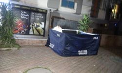 30 yaşındaki genç kaldırımda ölü bulundu