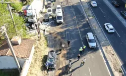 İzmir'de katliam gibi kazada 2 kişi öldü, 2 polis ağır yaralı