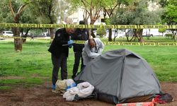 Parkta çadırda yaşayan adam ölü bulundu