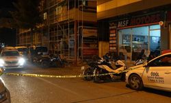 Alacak-verecek kavgası kanlı bitti: İş yerine kurşun yağdı, yaralılar var!