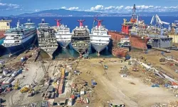 İzmir Aliağa'da gemi söküm tesisinde üzerine parça düşen işçi hayatını kaybetti