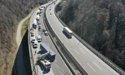 Anadolu Otoyolu'nda zincirleme kaza: Yaralılar var!