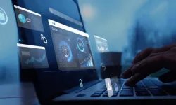 BAE’den dünyada bir ilk: Yapay zeka hükümeti geliyor