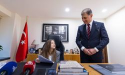 Başkan Tugay'ın koltuğu çocuklara emanet!