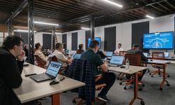 Büyükşehir’den yapay zekâ hamlesi: Yöneticilere dijital dönüşüm eğitimi