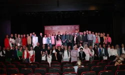 Cahit Berkay Manisa’da sanatseverlerle buluştu