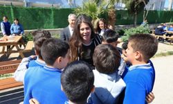 Çeşme’de okullara sosyal alan hamlesi