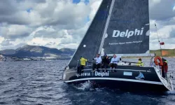 Delphi yelken sporuna hızlı başladı: İlk yarışta birincilik