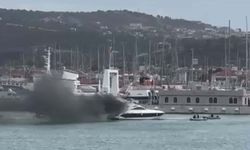Denizde panik... Çeşme’de motoryat alev alev yandı!