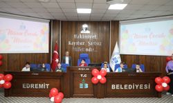 Edremit’te Çocuk Meclisi toplandı: Başkanlık koltuğu miniklere devredildi