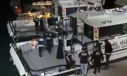 Ege Denizi’nde nefes kesen operasyon: Yelkenlide yüklü miktarda skunk ele geçirildi