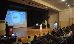 Ege Üniversitesi’nde otizm farkındalığı: Bilimsel gerçekler masaya yatırıldı