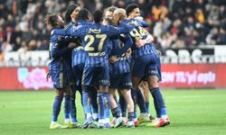 Fenerbahçe’den Kayseri’de gollü gövde gösterisi: 4-0’lık zaferle zirve takibi sürüyor